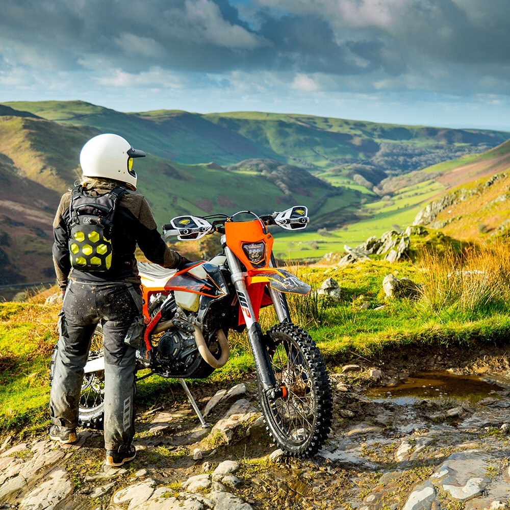 KRIEGA TRAIL9 PLECAK MOTOCYKLOWY CZARNY POMARAŃCZOWY