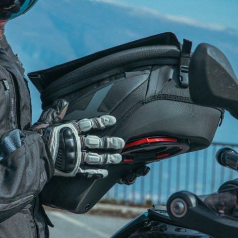 GIVI XL04 TANKBAG TORBA NA ZBIORNIK/BAK MOTOCYKLA TANKLOCK